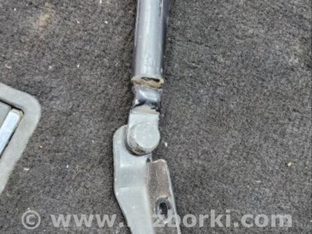 ФОТО Амортизатор багажника для Subaru Outback Киев