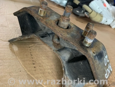 ФОТО Подушка КПП для Subaru Forester SG Киев