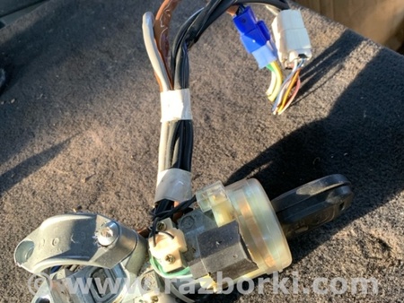 ФОТО Замок зажигания для Subaru Forester SG Киев