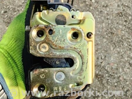 ФОТО Замок двери для Subaru Forester SG Киев
