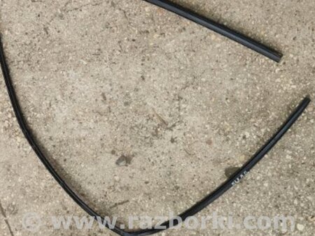 ФОТО Направляющая стекла для Subaru Forester SG Киев
