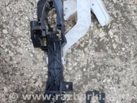 ФОТО Кронштейн ручки дверной для Hyundai ix35 Tucson Киев