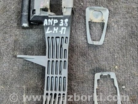 ФОТО Кронштейн ручки дверной для Subaru Impreza GD/GG Киев
