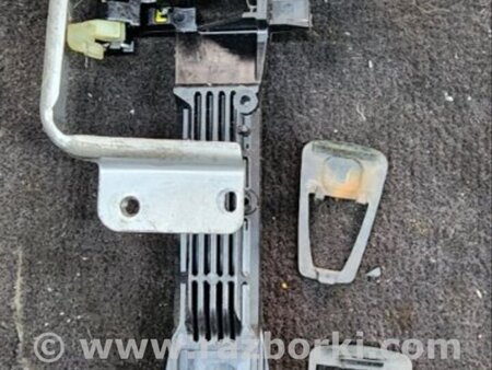 ФОТО Кронштейн ручки дверной для Subaru Impreza GD/GG Киев