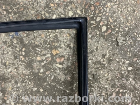 ФОТО Направляющая стекла для Subaru Impreza GD/GG Киев