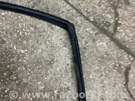 ФОТО Направляющая стекла для Subaru Impreza GD/GG Киев