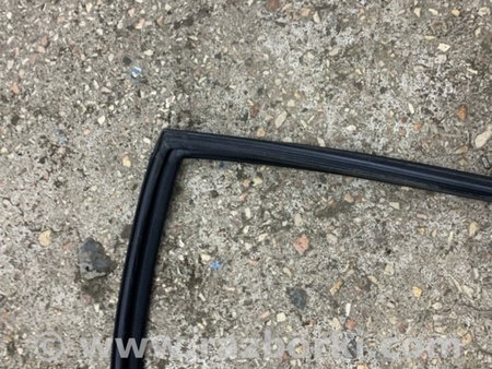 ФОТО Направляющая стекла для Subaru Impreza GD/GG Киев