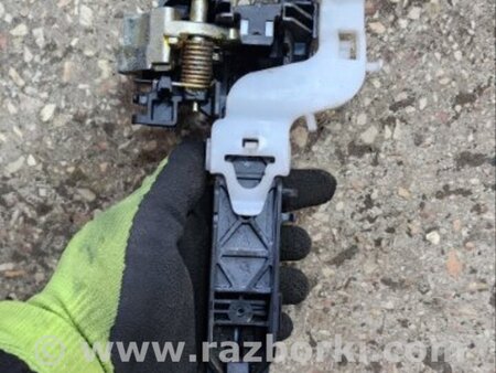 ФОТО Кронштейн ручки дверной для KIA Sportage SL (2010-2015) Киев