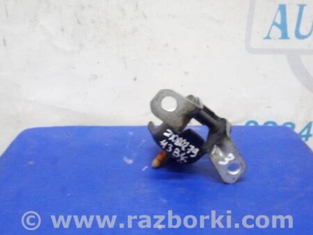 ФОТО Петля двери верхняя для Mazda 3 BK (2003-2009) (I) Киев