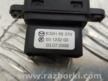 ФОТО Кнопка стеклоподьемника для Mazda 3 BK (2003-2009) (I) Киев