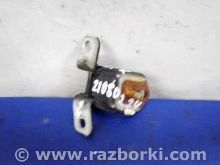 ФОТО Петля двери верхняя для Mazda 3 BK (2003-2009) (I) Киев