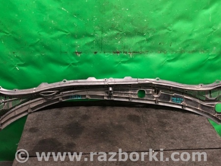 ФОТО Пластик под лобовое стекло (Жабо) для Mazda 3 BL (2009-2013) (II) Киев