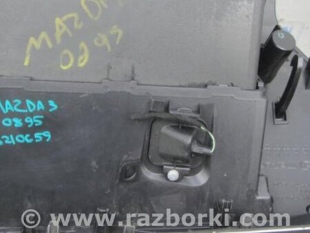 ФОТО Бардачок для Mazda 3 BL (2009-2013) (II) Киев