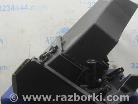 ФОТО Бардачок для Mazda 3 BL (2009-2013) (II) Киев