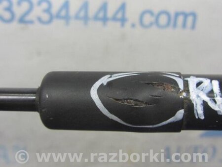 ФОТО Амортизатор крышки багажника для Mazda 3 BL (2009-2013) (II) Киев