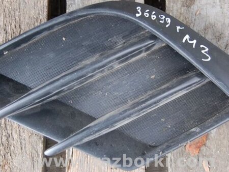 ФОТО Накладка противотуманной фары для Mazda 3 BL (2009-2013) (II) Киев