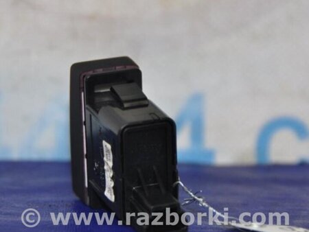 ФОТО Кнопка аварийки для Mazda 3 BM (2013-...) (III) Киев