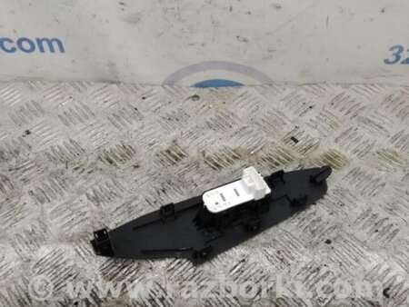 ФОТО Кнопка стеклоподьемника для Mazda 3 BM (2013-...) (III) Киев