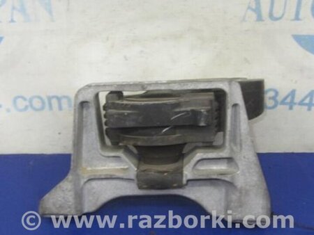 ФОТО Подушка для Mazda 3 BM (2013-...) (III) Киев