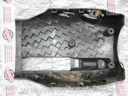 ФОТО Кожух рулевой колонки для Mazda 6 GG/GY (2002-2008) Киев