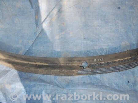 ФОТО Пластик под лобовое стекло (Жабо) для Mazda 626 GF/GW (1997-2002) Киев