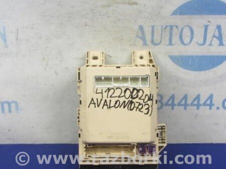ФОТО Блок предохранителей салон для Toyota Avalon XX30 (12.2004-10.2012) Киев