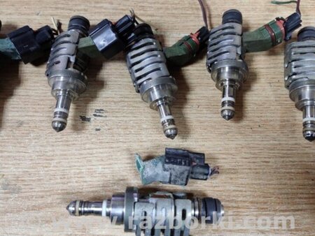ФОТО Форсунка топливная для Toyota Avensis T250 (02.2003-10.2009) Киев