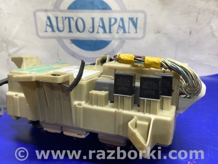 ФОТО Блок предохранителей салон для Toyota Camry 30 XV30 (09.2001-03.2006) Киев