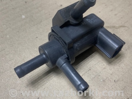 ФОТО Клапан электромагнитный (вакуумный) для Toyota Camry 30 XV30 (09.2001-03.2006) Киев