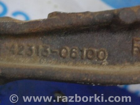 ФОТО Цапфа для Toyota Camry 40 XV40 (01.2006-07.2011) Киев