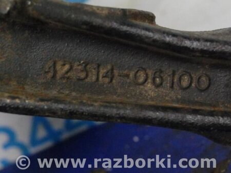 ФОТО Цапфа для Toyota Camry 40 XV40 (01.2006-07.2011) Киев