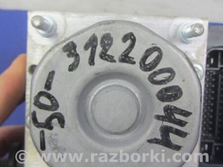 ФОТО Блок ABS для Toyota Camry 50 XV50 (08.2011-11.2014) Киев