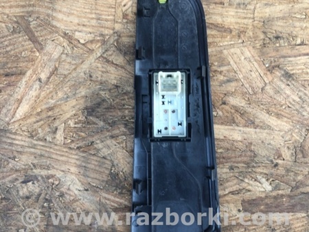 ФОТО Кнопка стеклоподьемника для Toyota Camry 50 XV55 (04.2014-07.2018)  Киев