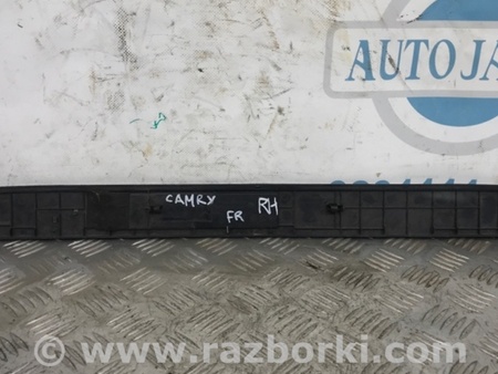 ФОТО Накладка порога внутренняя для Toyota Camry 70 XV70 (01.2017-...)  Киев