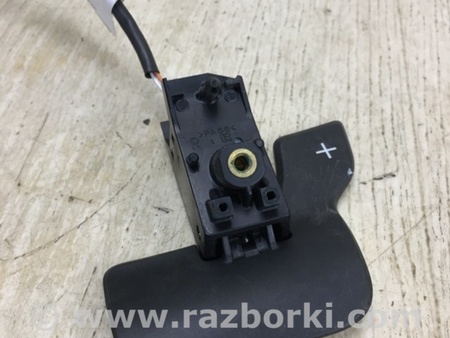 ФОТО Лепестки переключения передач для Toyota Camry 70 XV70 (01.2017-...)  Киев