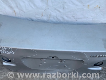 ФОТО Крышка багажника для Toyota Corolla E120 (08.2000-02.2007) Киев