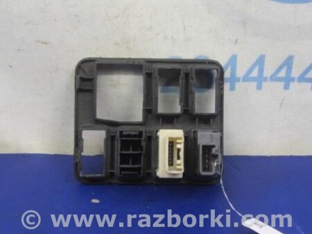 ФОТО Блок управления освещением для Toyota Corolla E120 (08.2000-02.2007) Киев
