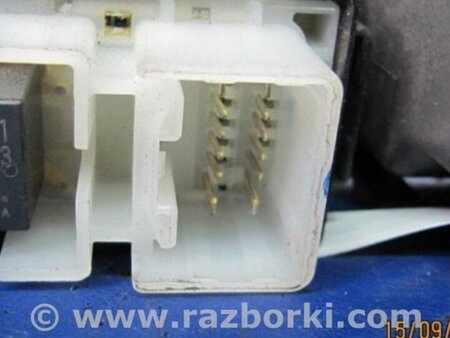 ФОТО Кнопка стеклоподьемника для Toyota Corolla E120 (08.2000-02.2007) Киев