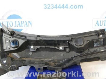 ФОТО Пластик под лобовое стекло (Жабо) для Mazda CX-3 (2014-...) Киев