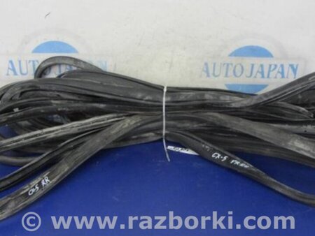ФОТО Уплотнитель двери для Mazda CX-5 KE (12-17) Киев