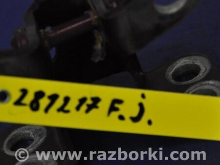 ФОТО Петля двери верхняя для Toyota FJ Cruiser Киев