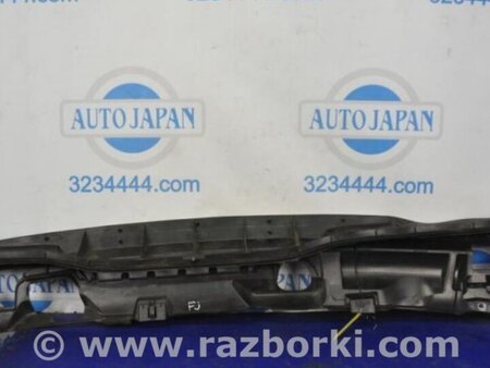 ФОТО Пластик под лобовое стекло (Жабо) для Toyota FJ Cruiser Киев