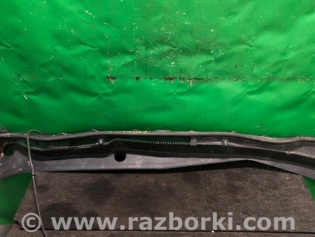 ФОТО Пластик под лобовое стекло (Жабо) для Subaru Forester (2013-) Киев
