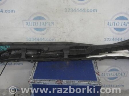 ФОТО Пластик под лобовое стекло (Жабо) для Subaru Forester (2013-) Киев