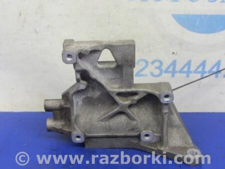 ФОТО Кронштейн компрессора кондиционера для Subaru Forester SG Киев