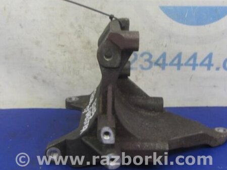 ФОТО Кронштейн компрессора кондиционера для Subaru Forester SG Киев