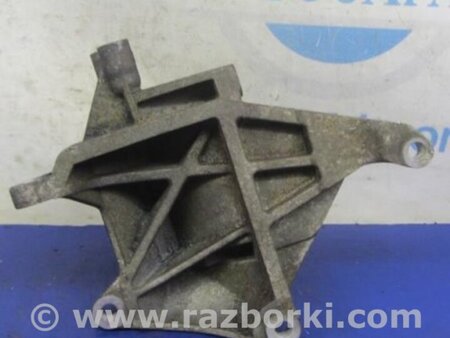 ФОТО Кронштейн компрессора кондиционера для Subaru Forester SG Киев