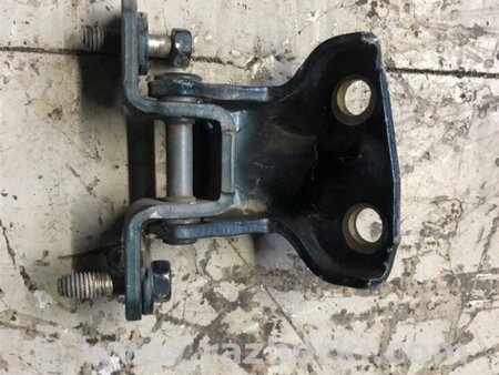 ФОТО Петля двери верхняя для Mitsubishi Galant (97-03) Киев