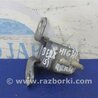 Петля двери верхняя Toyota Highlander (01-07)