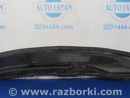 ФОТО Пластик под лобовое стекло (Жабо) для Toyota Highlander (01-07) Киев
